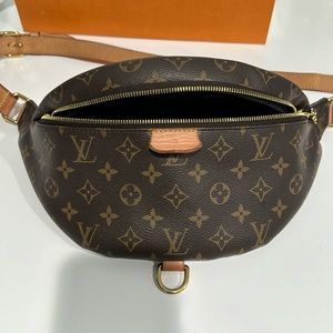 *Authentic” Louis Vuitton monogram bumbag